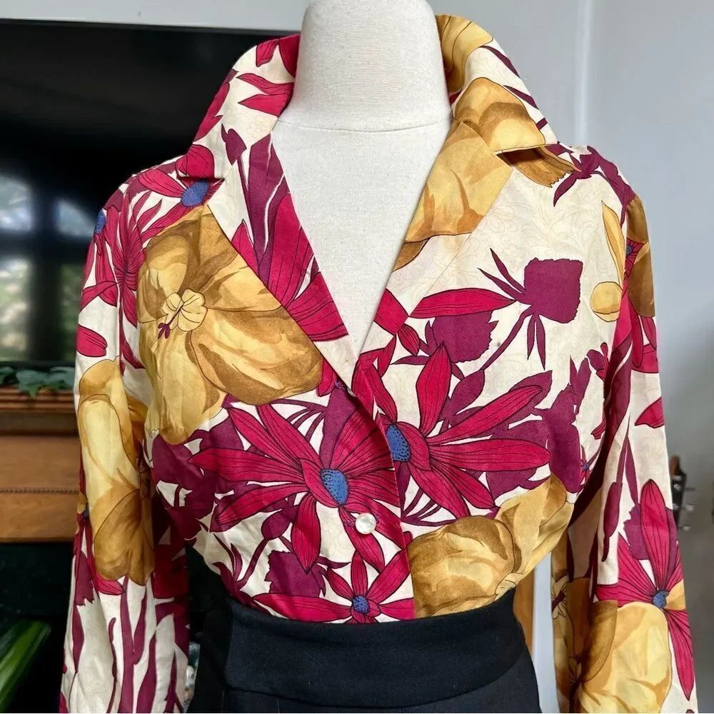 Groovy Vintage 1970s Pykettes Bold Floral Button Up Blouse